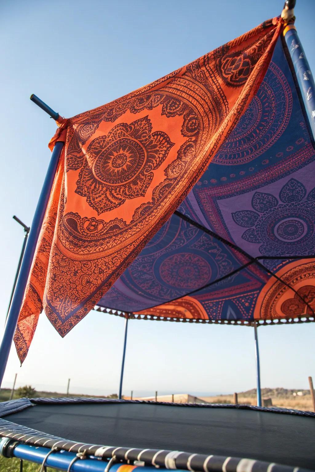 Craft Your Oasis: Transform your trampoline into a stylish sunshade escape!