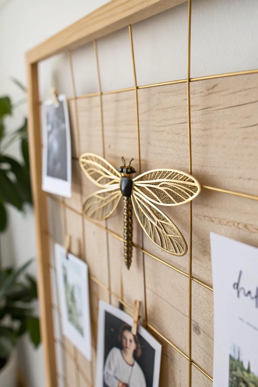 Illuminate your memories with these charming firefly photo displays.