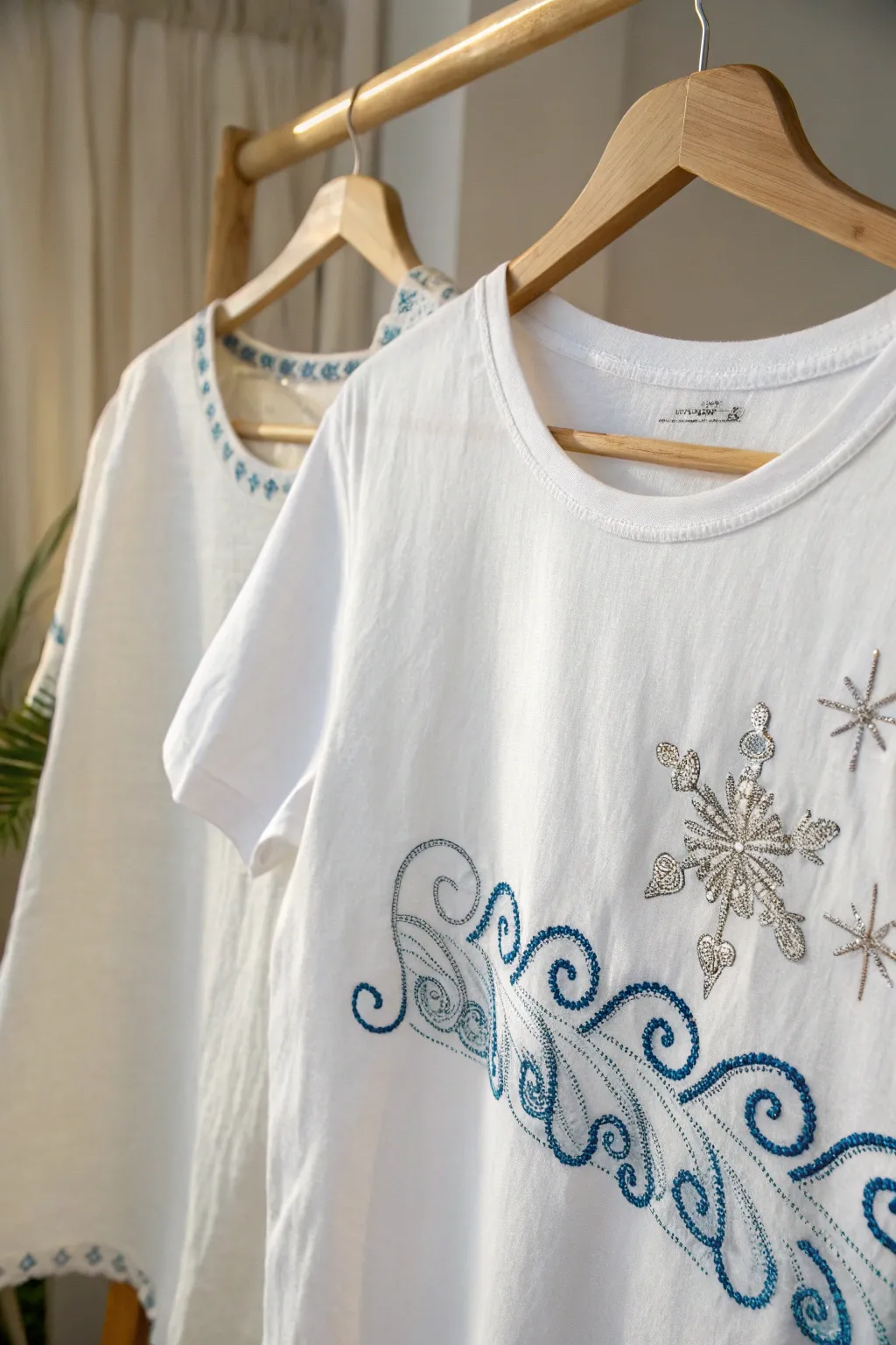 19+ Creative Twin Day Shirt Ideas for Fun & Style